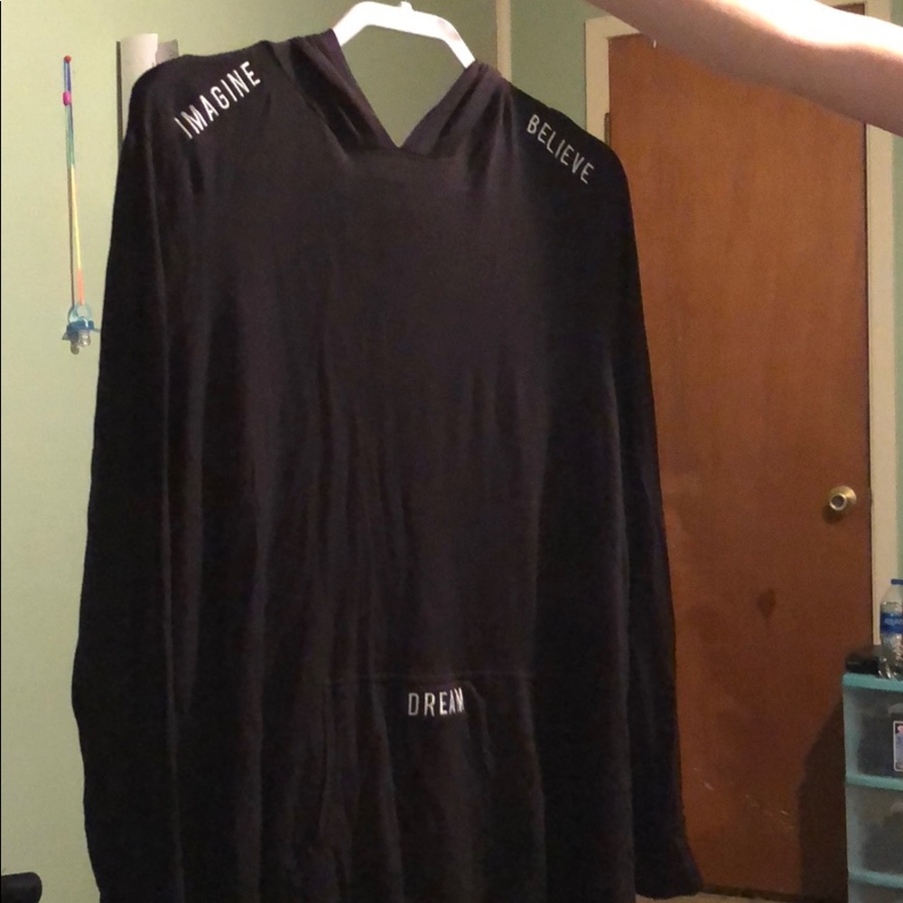 Thin hoodie/shirt